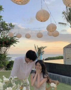 KẾT HÔN CHỚP NHOÁNG VỚI SẾP